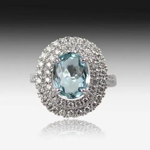 18kt White Gold Aquamarine and Diamond ring