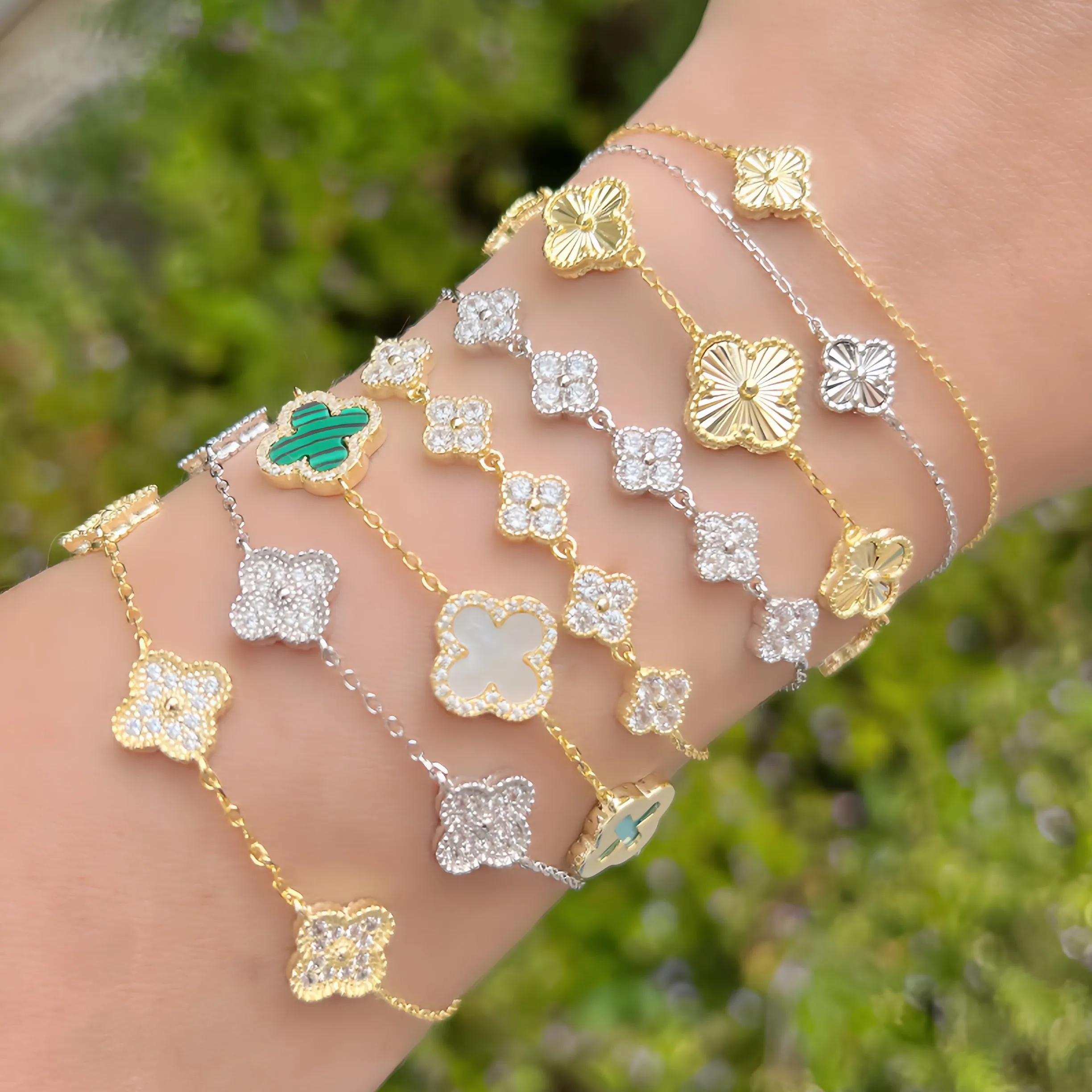 5 Station Big and Small Fluted Clover Bracelet