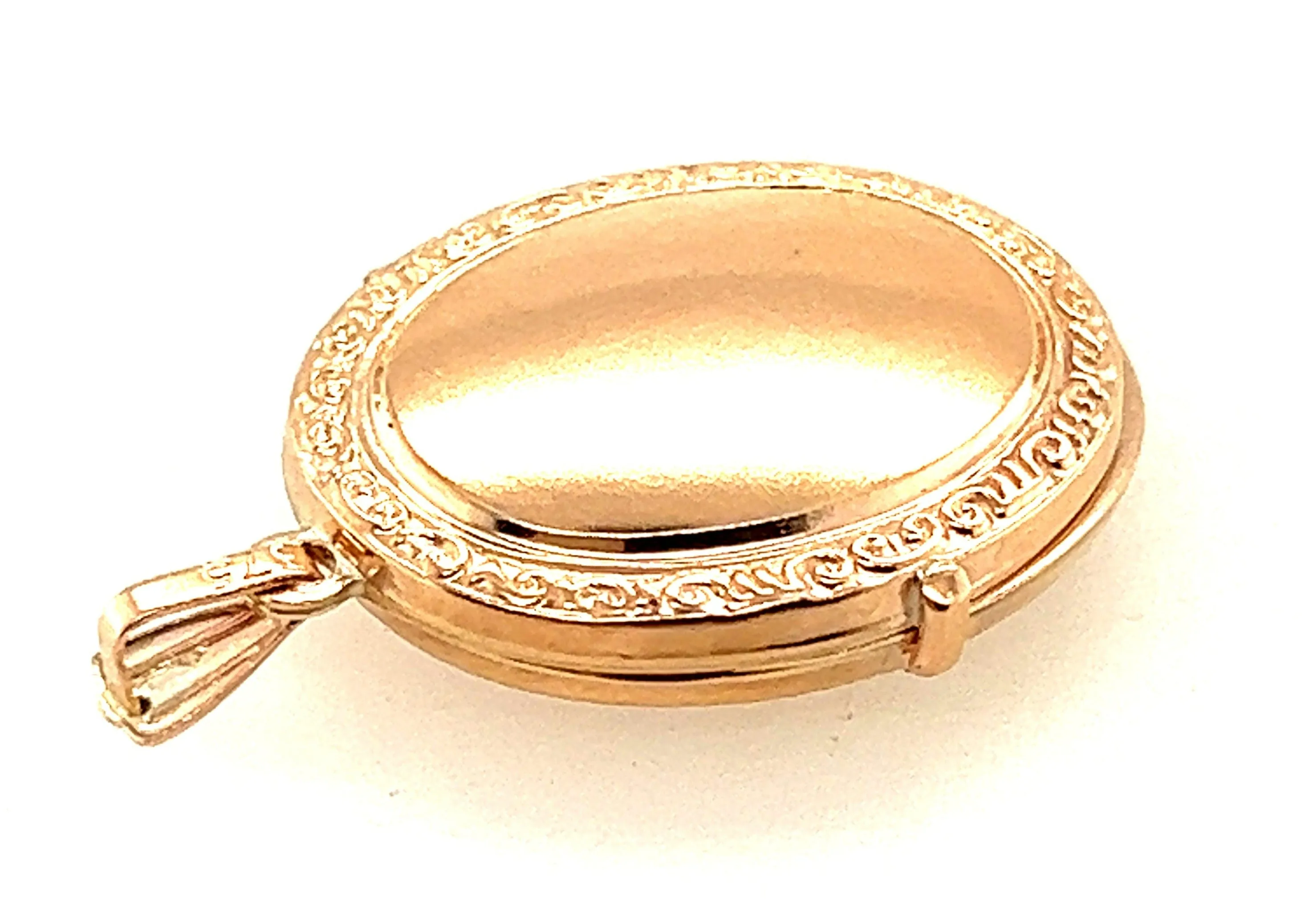 9ct Yellow Gold Photo Locket Pendant