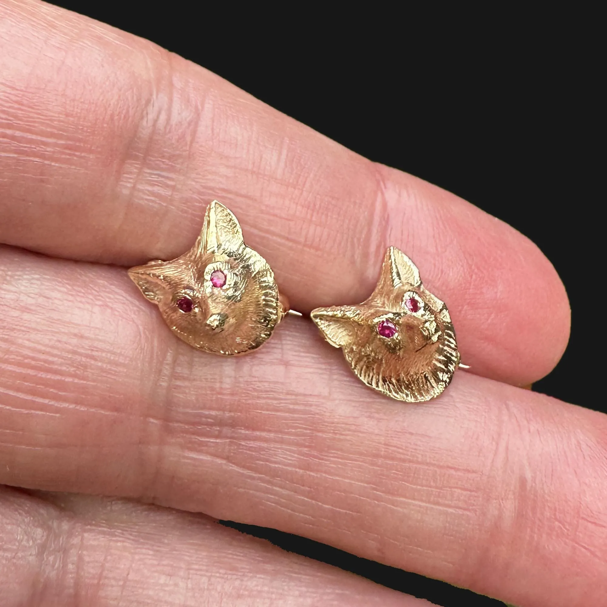 Antique 14K Gold Pair of Ruby Eye Fox Brooch Scatter Pins