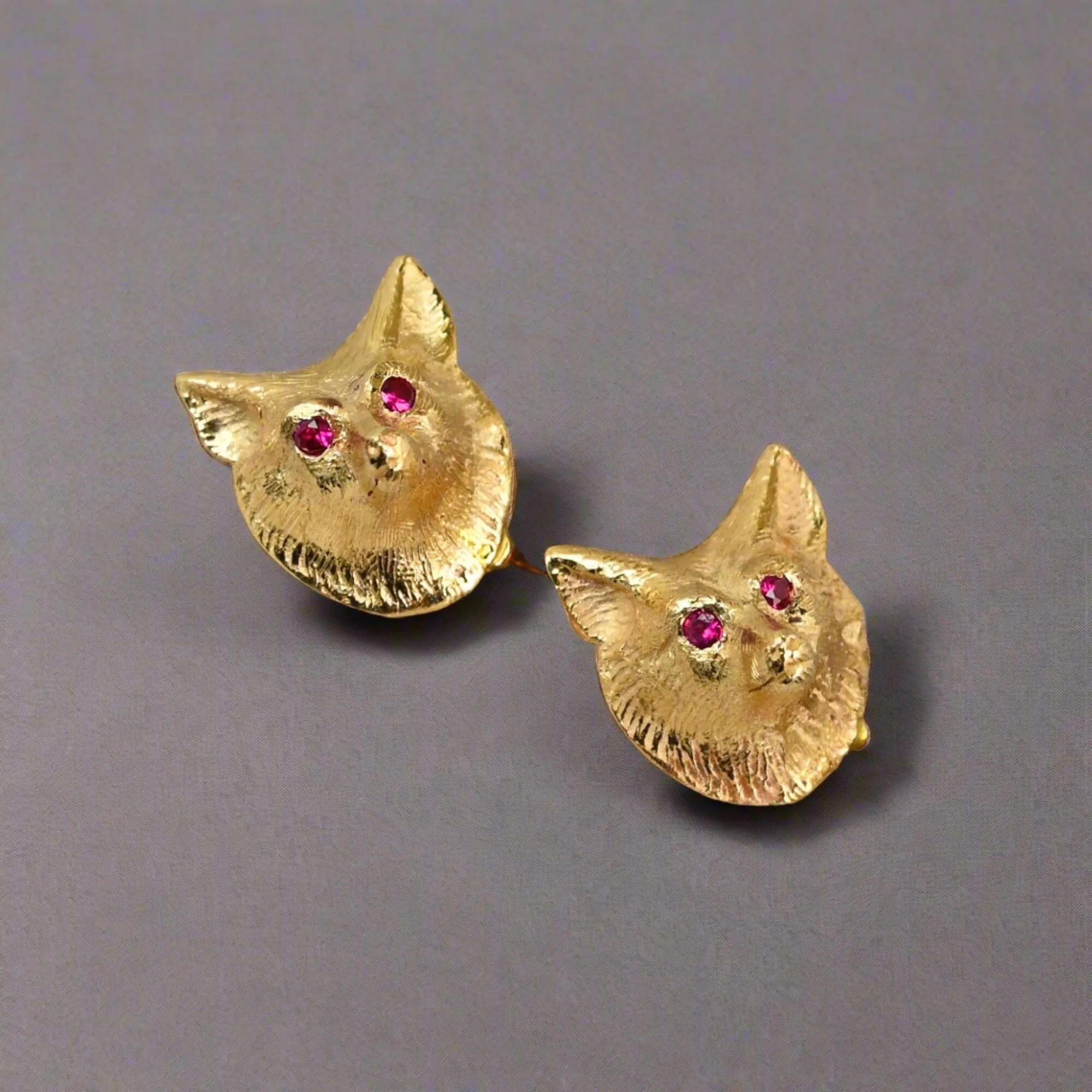 Antique 14K Gold Pair of Ruby Eye Fox Brooch Scatter Pins