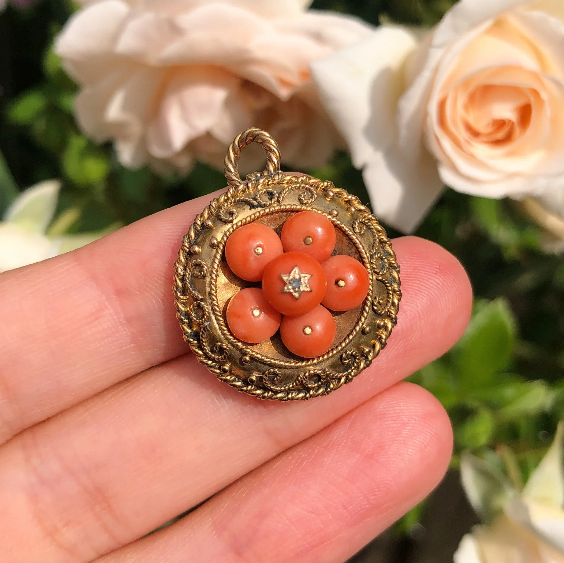 Antique Victorian 15ct Gold Coral & Diamond Locket