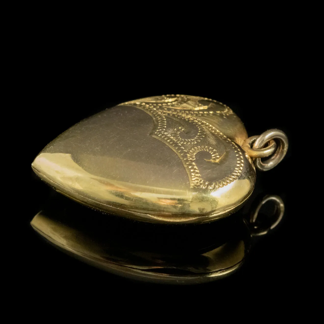 Antique Victorian Heart Locket 9Ct Gold Circa 1880