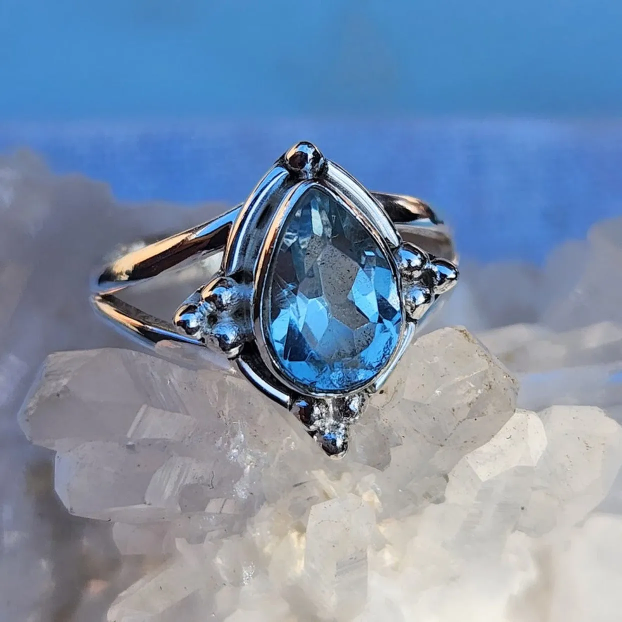 BLUE WATERS - AQUAMARINE 925 STERLING SILVER RING