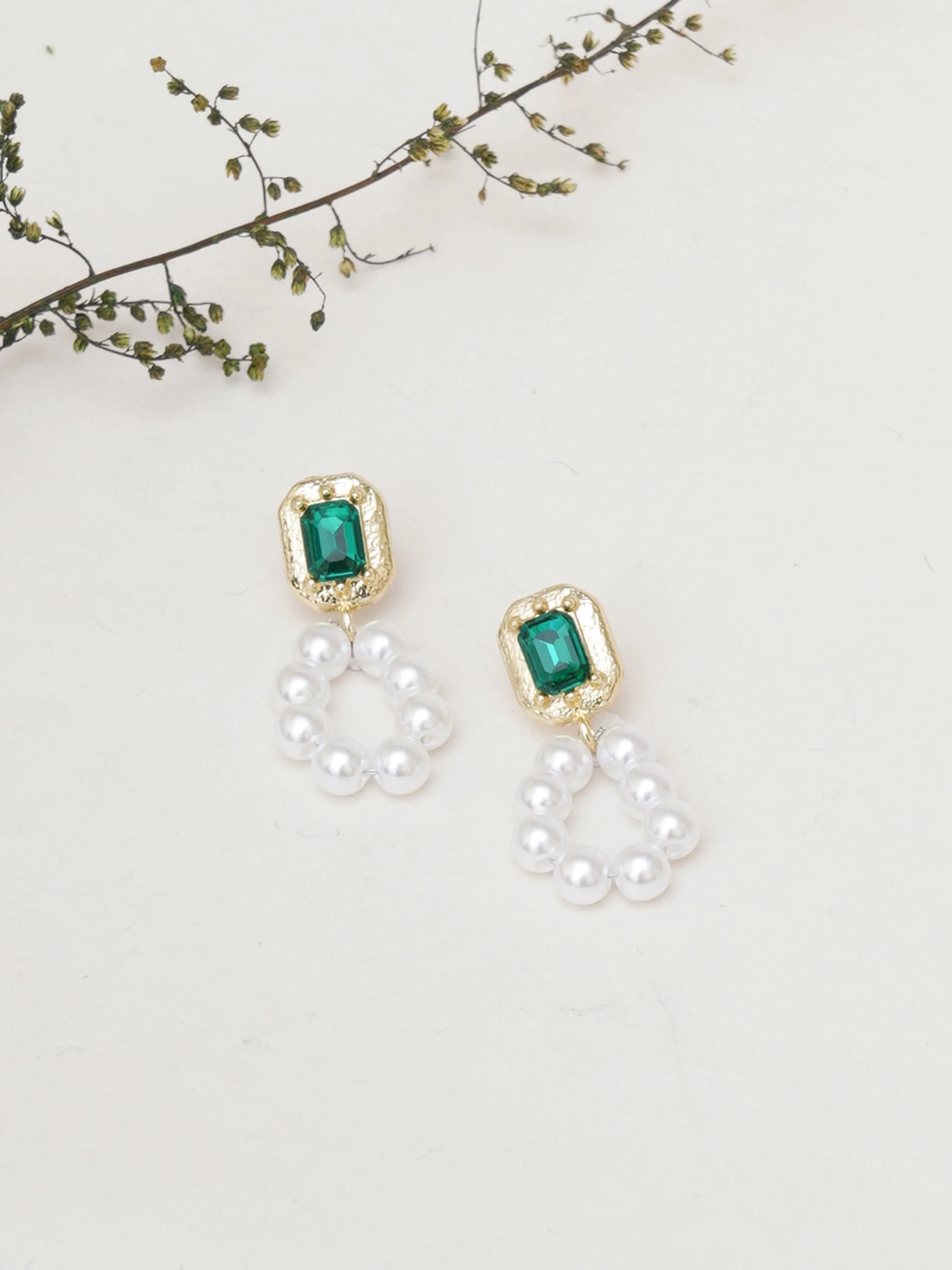 Klissaa Emerald Pearl Drop Earring