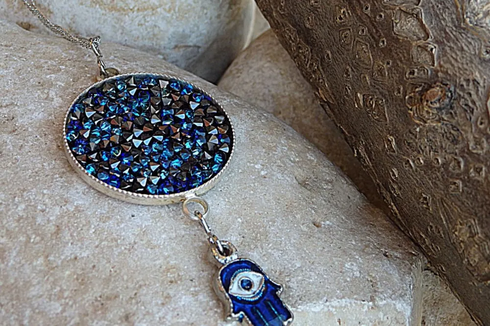 Necklace with  Hamsa