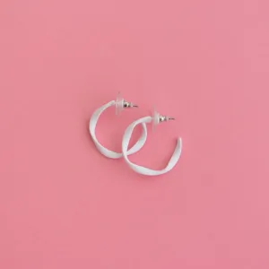 Twisted Hoop Earring Mini White